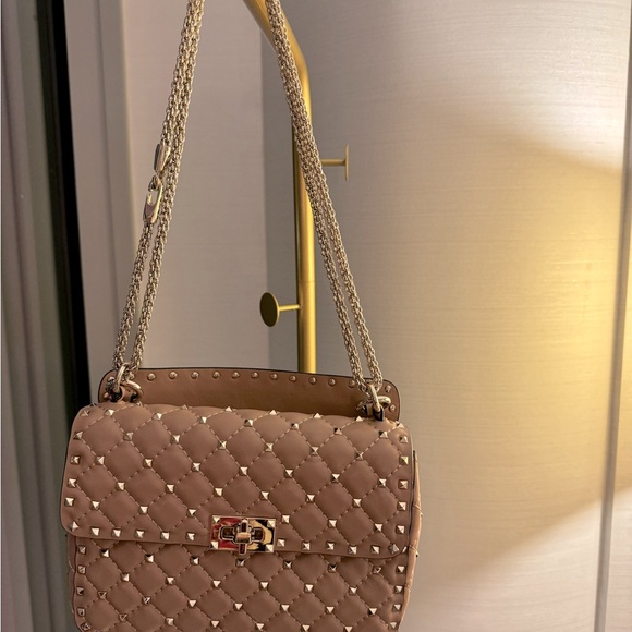 VALENTINO GARAVANI MEDIUM NAPPA ROCKSTUD SPIKE BAG - Picture 6 of 10